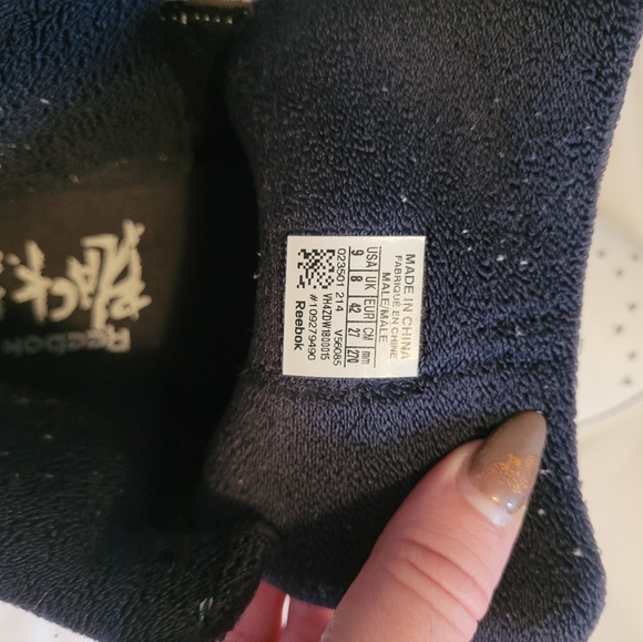 Limited edition Reebok BlackTop Raptor Shoes - Picture 4 of 4